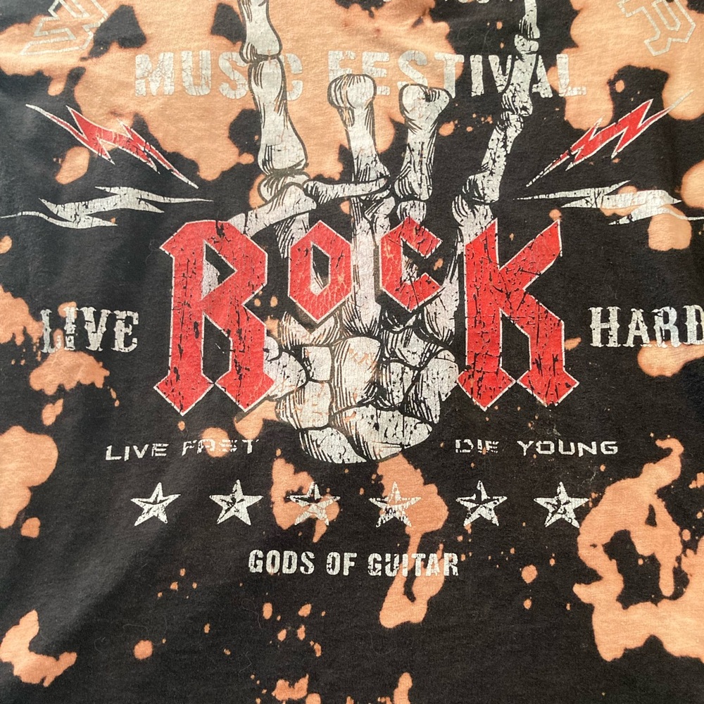 Bleached Rock Tee